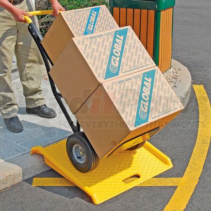 Global Industrial 988730 Global Industrial&#8482; Plastic Hand Truck Curb Ramp, 1000 Lb. Capacity